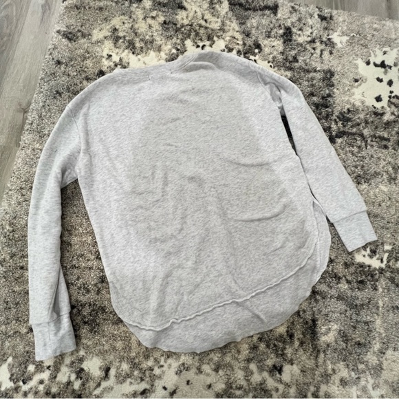 Sweatshirt - Picture 3 of 4